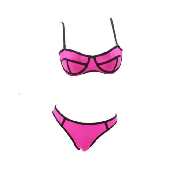 Pink Triangle Design Bikini - Picture 3 of 3